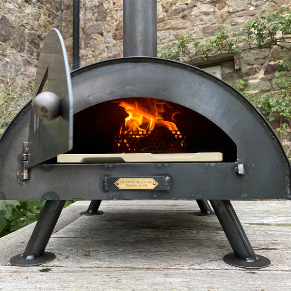Firepits Uk - Table Top Pizza Oven - Timeout Gardens